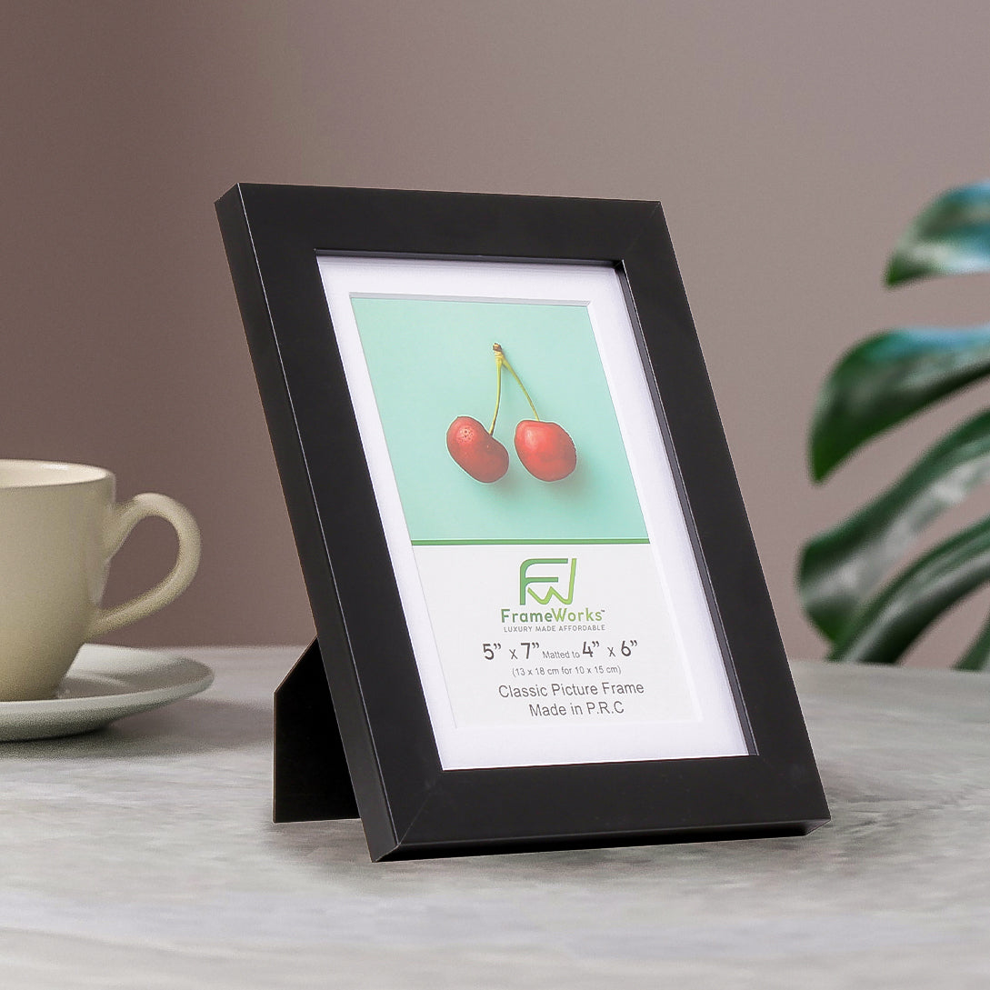 5" x 7" Classic Black MDF Wood Picture Frame with Tempered Glass, 4" x 6" Matted