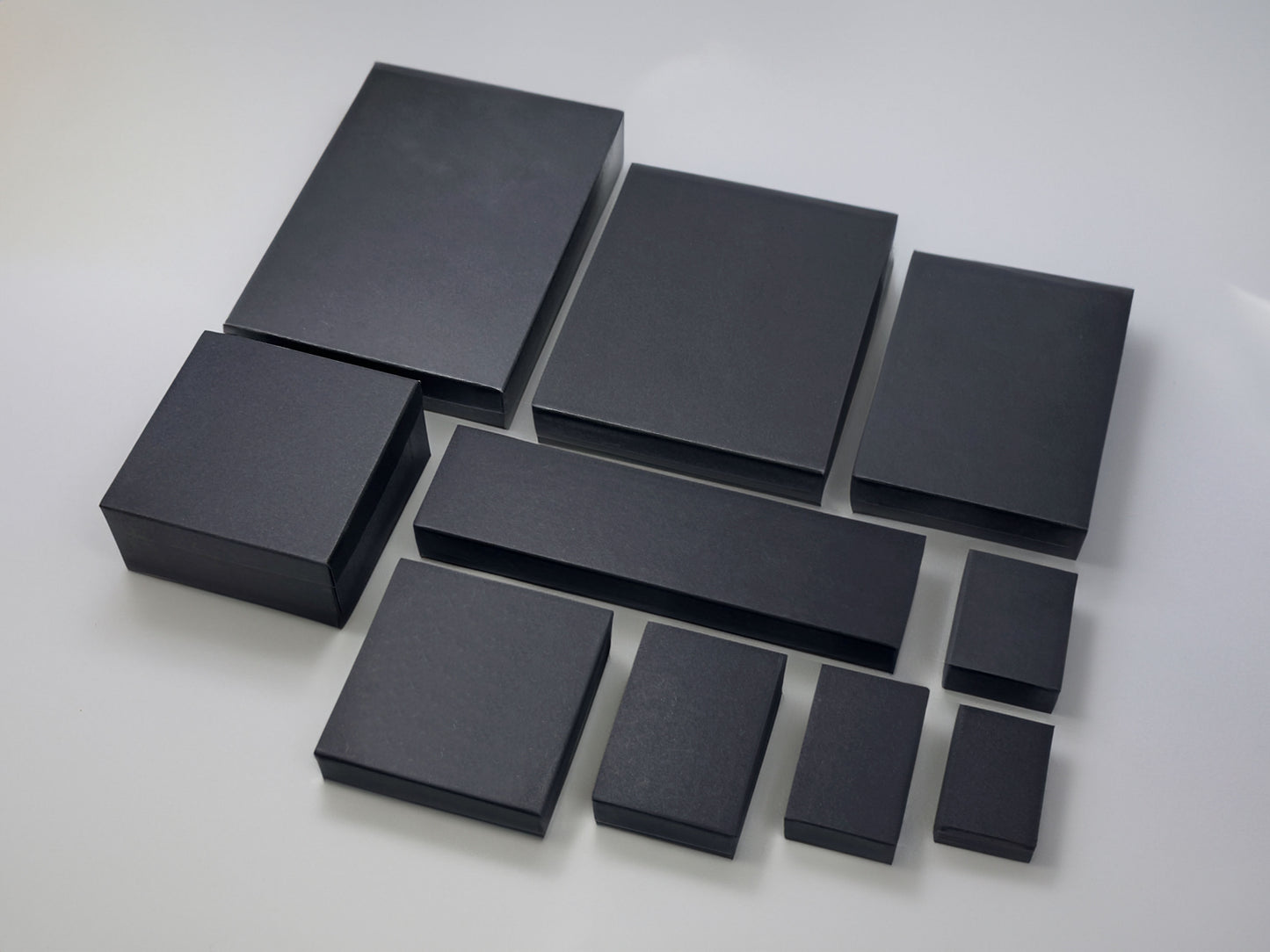 2 1/8" x 1 5/8" x 3/4" Black Cotton Filled Paper Box