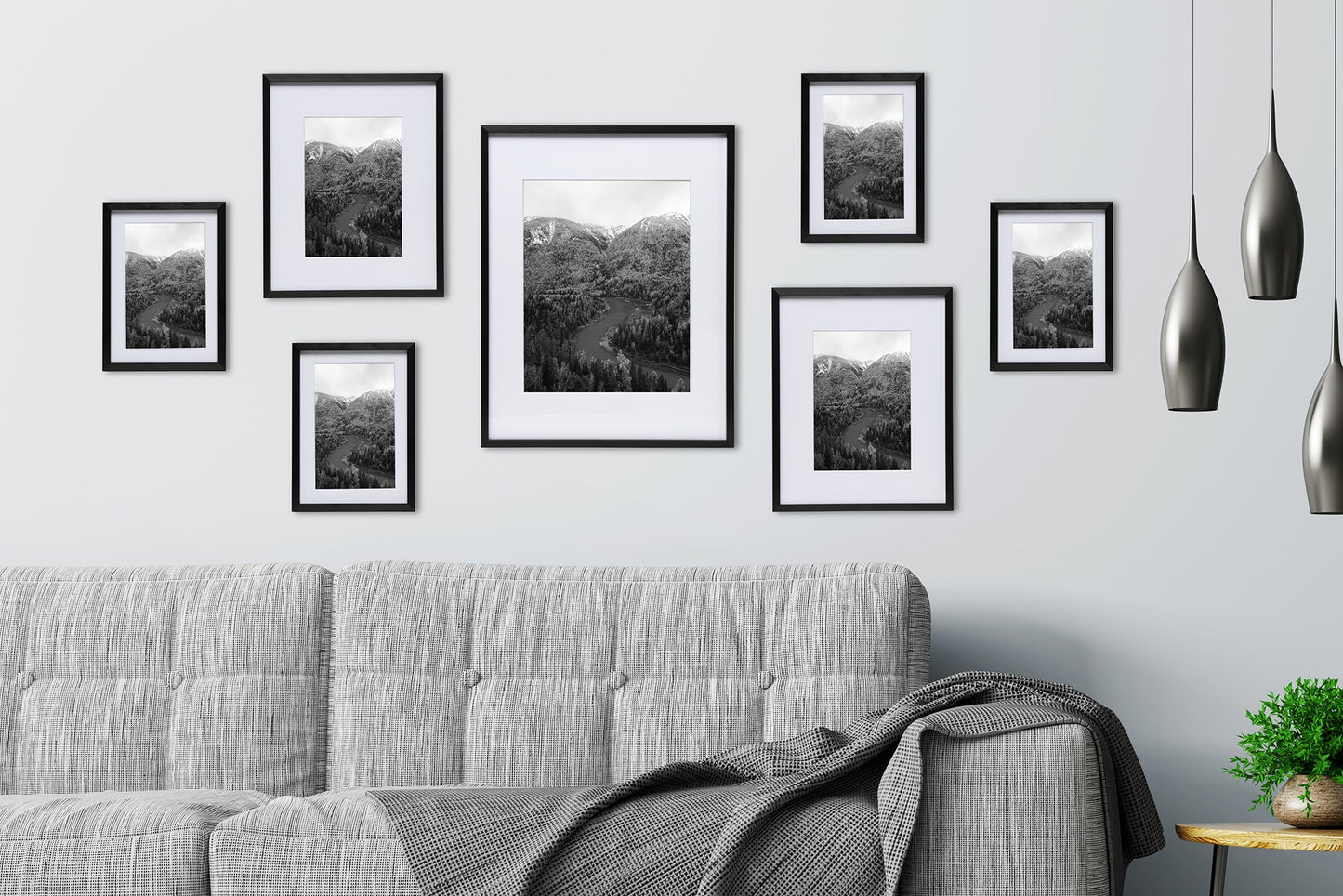 7 Piece Deluxe Black Aluminum Contemporary Picture Frame Set with Tempered Glass